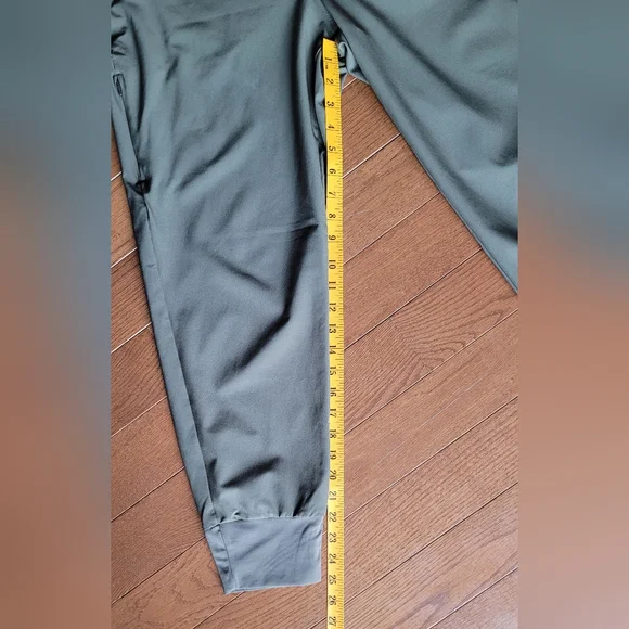 Patagonia Happy Hike Studio Pants. Women's. Olive Green. Size M. - Picture 8 of 10